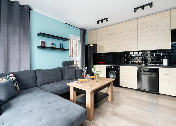 Апартаменты Modern With Balcony & Free Garage By Renters