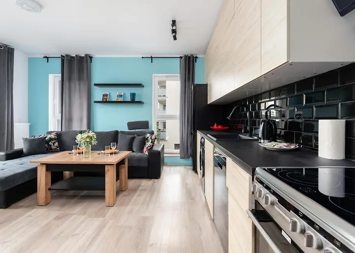 Modern With Balcony & Free Garage By Renters Апартаменты *