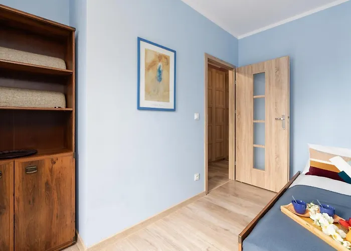 Апартаменты Modern With Balcony & Free Garage By Renters